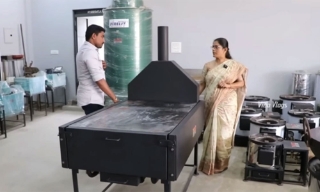 "Bếp tên lửa" đắt khách giữa khủng hoảng khí đốt